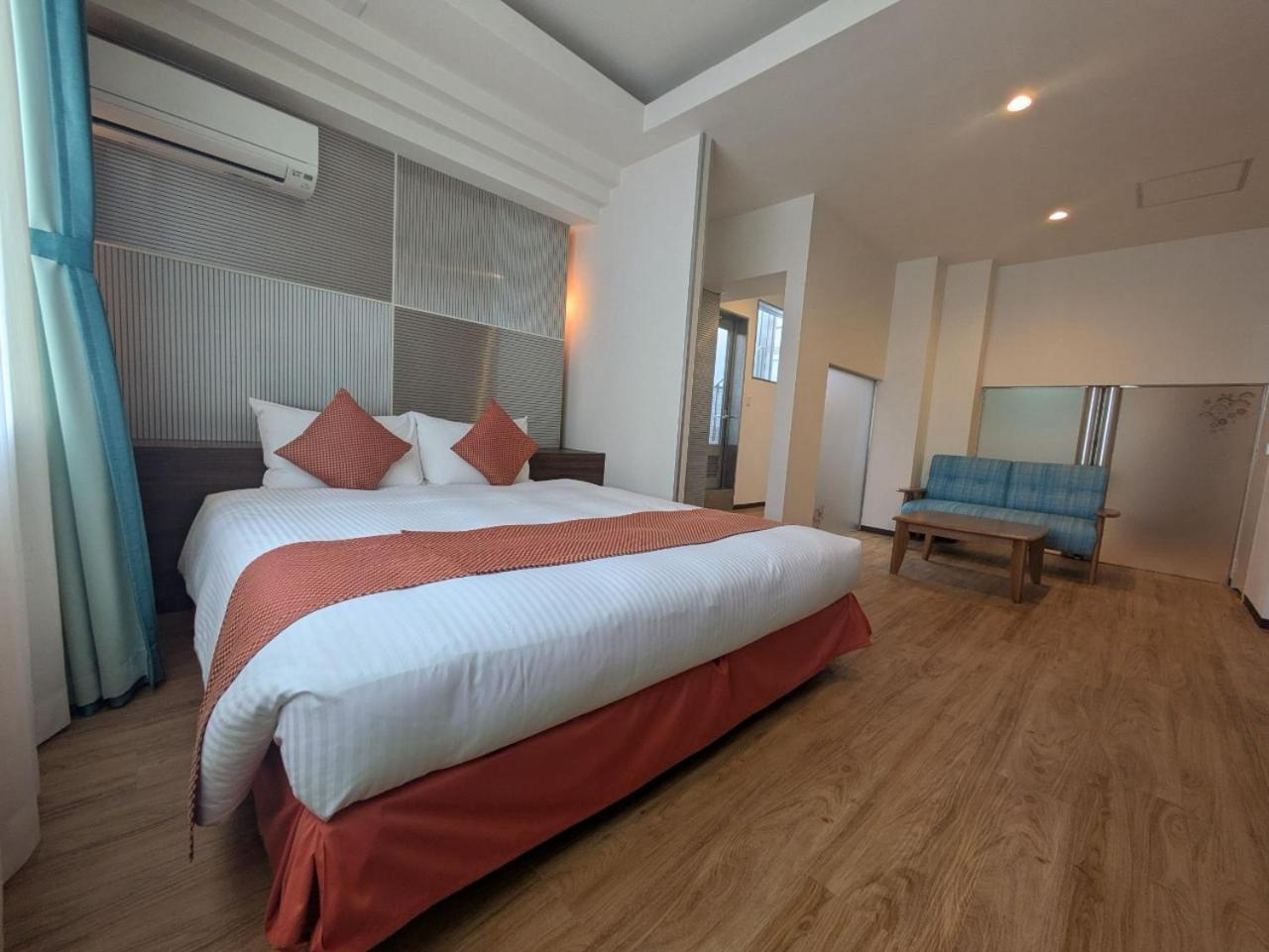 Hiyagunlanairesort Okinawa Esterno foto