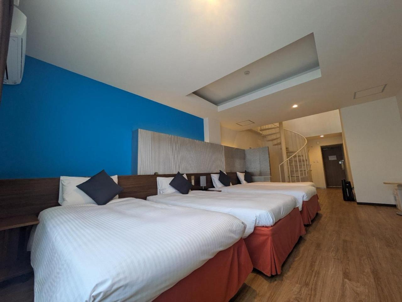 Hiyagunlanairesort Okinawa Esterno foto